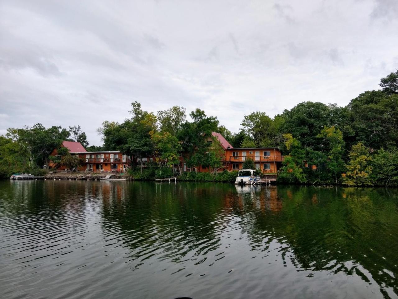 Curriers Lakeview Lodge Rice Lake 外观 照片
