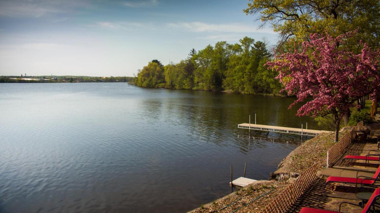 Curriers Lakeview Lodge Rice Lake 外观 照片