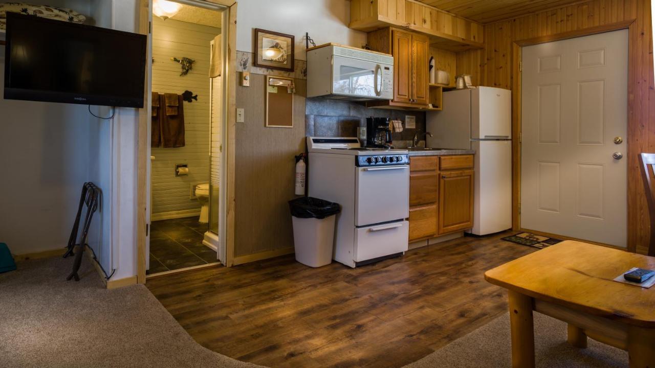 Curriers Lakeview Lodge Rice Lake 客房 照片